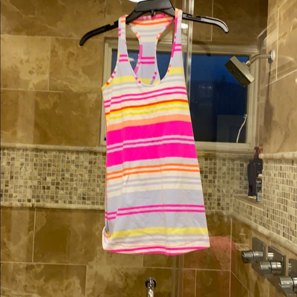 Lululemon tank top
